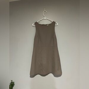 Aritzia - Babaton Sleeveless Grey Dress